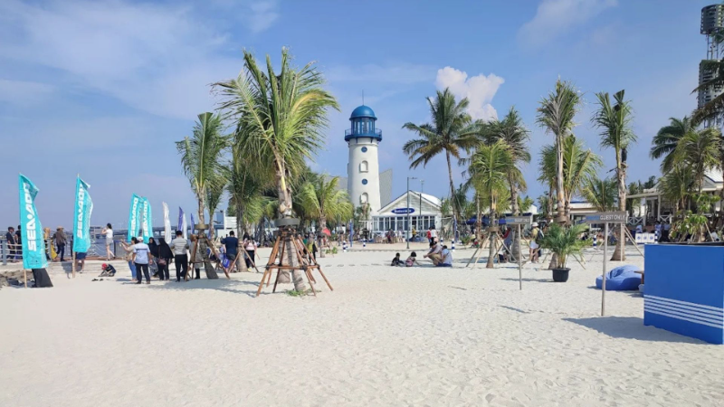 Pantai Pasir Putih PIK 2